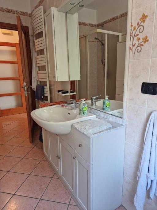 Apartament Officium Su Piazzetta Turyn Zewnętrze zdjęcie