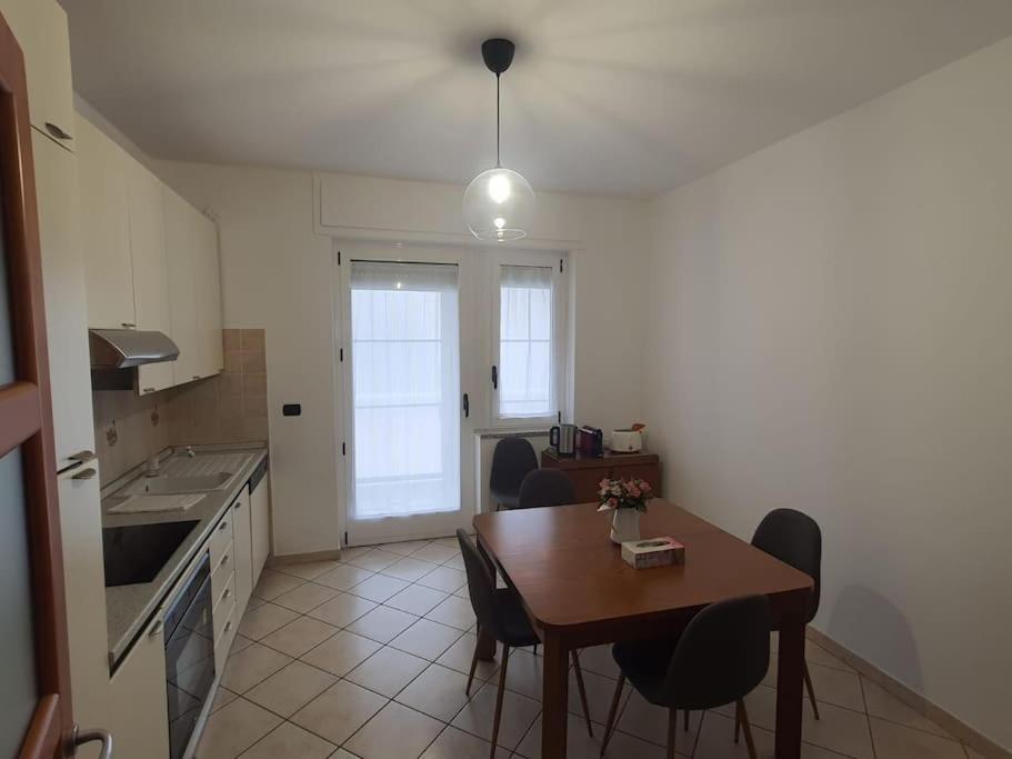 Apartament Officium Su Piazzetta Turyn Zewnętrze zdjęcie