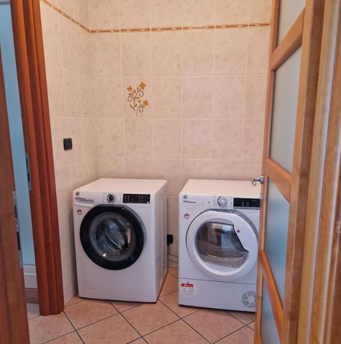 Apartament Officium Su Piazzetta Turyn Zewnętrze zdjęcie